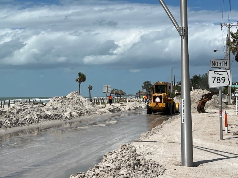 MyFDOT_SWFL's tweet photo. Hurricane Season is just around the corner, and at FDOT, we are committed to supporting our community in weathering the storm! Whether itβs debris cleanup, storm drain preparation, or clearing, weβre all in this together! #OneFDOT #HurricaneSeason https://t.co/qQFL2o8OzM