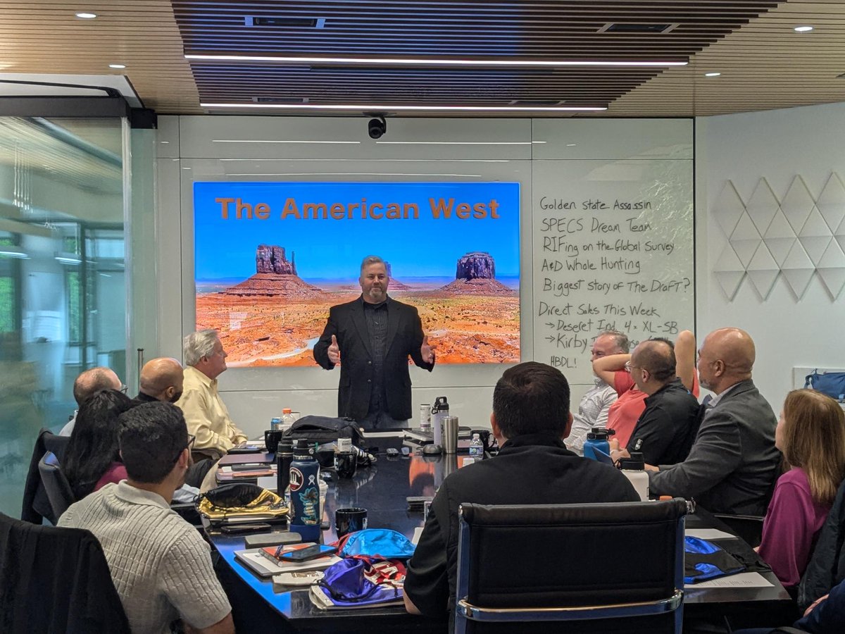 XLERATORHD's tweet image. Mid-year mindset ➡️ reflect, recharge, realign. We’re setting bold goals and laying the groundwork for a strong finish to 2025. Collaboration is our superpower! #TeamExcel #GoalSetting #Leadership #2025Goals #ExcelDryer #Innovation #CompanyCulture