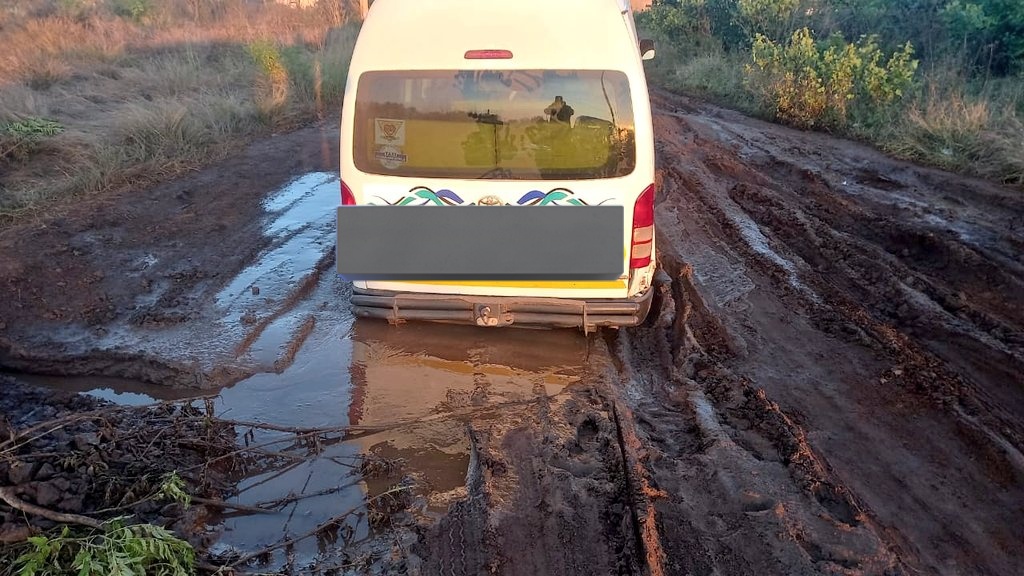 MARTIN_NNONE's tweet photo. Taxi's are even saying they won't come to our side because our local municipality is not doing what is promised to do, The counselors are failing us drastically. https://t.co/G97QJte12U
