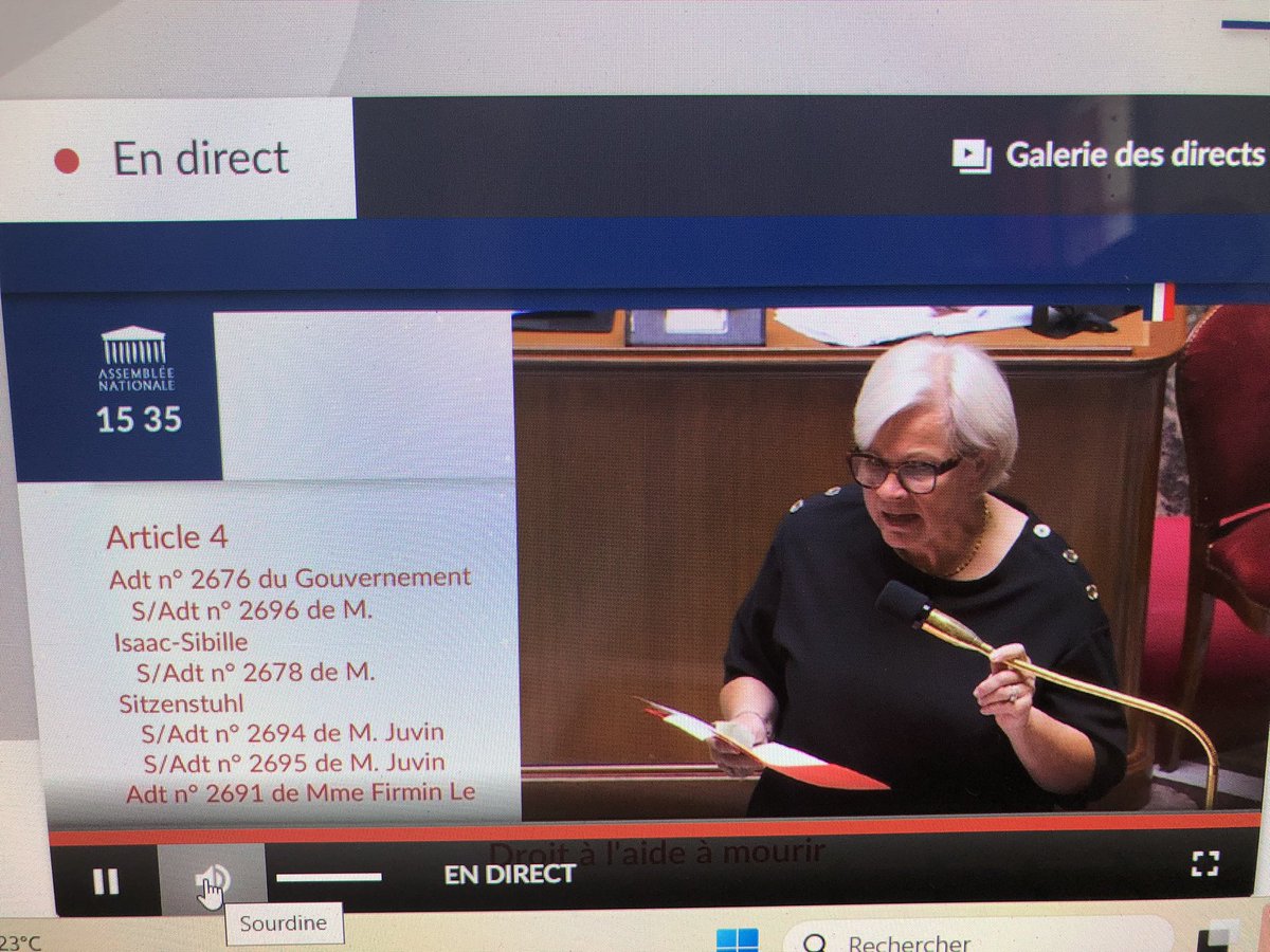 #DirectAN Adoption du critère flou de « phase avancée » définie en processus irréversible affectant la « qualité de vie ».
Injuste, inégalitaire, liberticide avec des #soinspalliatifs non accessibles partout et pour tous. #Onveutdessoins pas l’#euthanasie