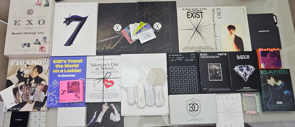 j0hnakamy's tweet photo. feedback extremamente positivo para a @eriagcavalcante, que deixou eu fazer ceg desse set lindo! seller mais organizada que ela, não tem. agradeço o carinho e os mimos para os joiners e gom 🫶🏻 agradeço também mais uma vez pela confiança 🫂 https://t.co/7lBSGuklwR
