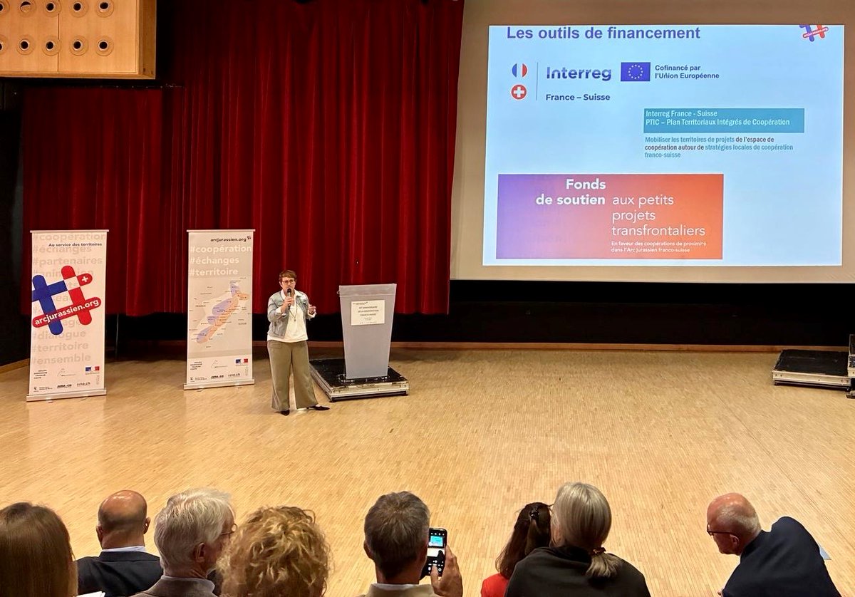 🌍 Le 19 mai, #Arcjurassien.org fêtait ses 40 ans à Villers-le-Lac 🇫🇷🤝🇨🇭
Un beau moment de coopération transfrontalière !
Nos coachs <a href="/AudreyFasnacht/">Audrey Fasnacht</a> &amp; <a href="/GuillaumeLachat/">Guillaume Lachat</a> de #TalentisLAB y étaient 👏
#Tourisme #Innovation #FranceSuisse #40ansArcjurassien