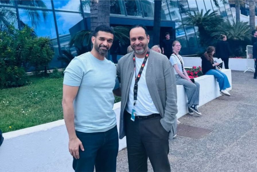 hamedfayez's tweet image. سعدت بزيارة جناح #هيئة_الأفلام في #مهرجان_كان_السينمائي الدولي الذي يمثّل خطوة إستراتيجية ضمن جهود تعزيز الشراكات الدولية في صناعة السينما، ودعم الحراك السينمائي السعودي. 
كما سعدت بلقاء أخي حسن الذوادي، الأمين العام للجنة العليا للمشاريع والإرث في دولة قطر الشقيقة.