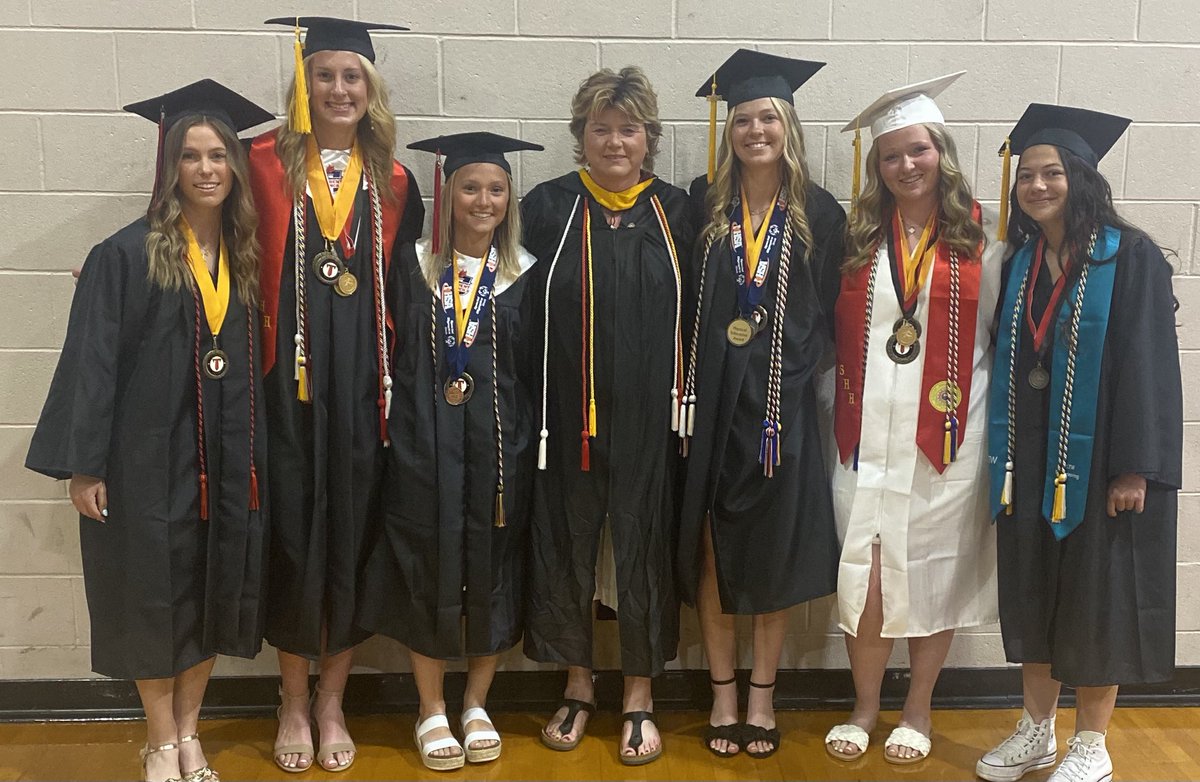 They’re off!! What a great group of girls!