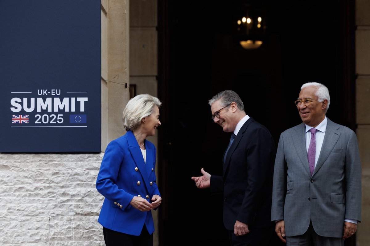 Historická dohoda mezi 🇬🇧 a 🇪🇺 zahrnuje bezpečnost, obranu, obchod, energetiku a další oblasti vzájemné spolupráce. 

Poskytuje tak pevný základ pro řešení výzev, které jsou před námi.