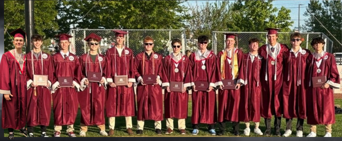 Congratulations to our seniors! I've been bragging about their athletic play for years and have raved about how great they are as humans! Here is one more impressive number...
3.886  ... that's their groups average GPA as they leave Antioch!
#gosequoitsbaseball