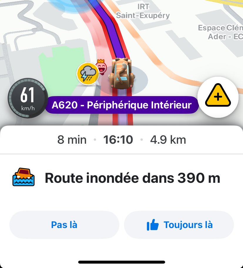 catwomay's tweet image. Dites vous qu'en vidéo ça apparaît toujours moins violent qu'en vrai donc imaginez IRL...
Carrément j'avais jamais vu ce message sur Waze (la route était bel et bien inondée)