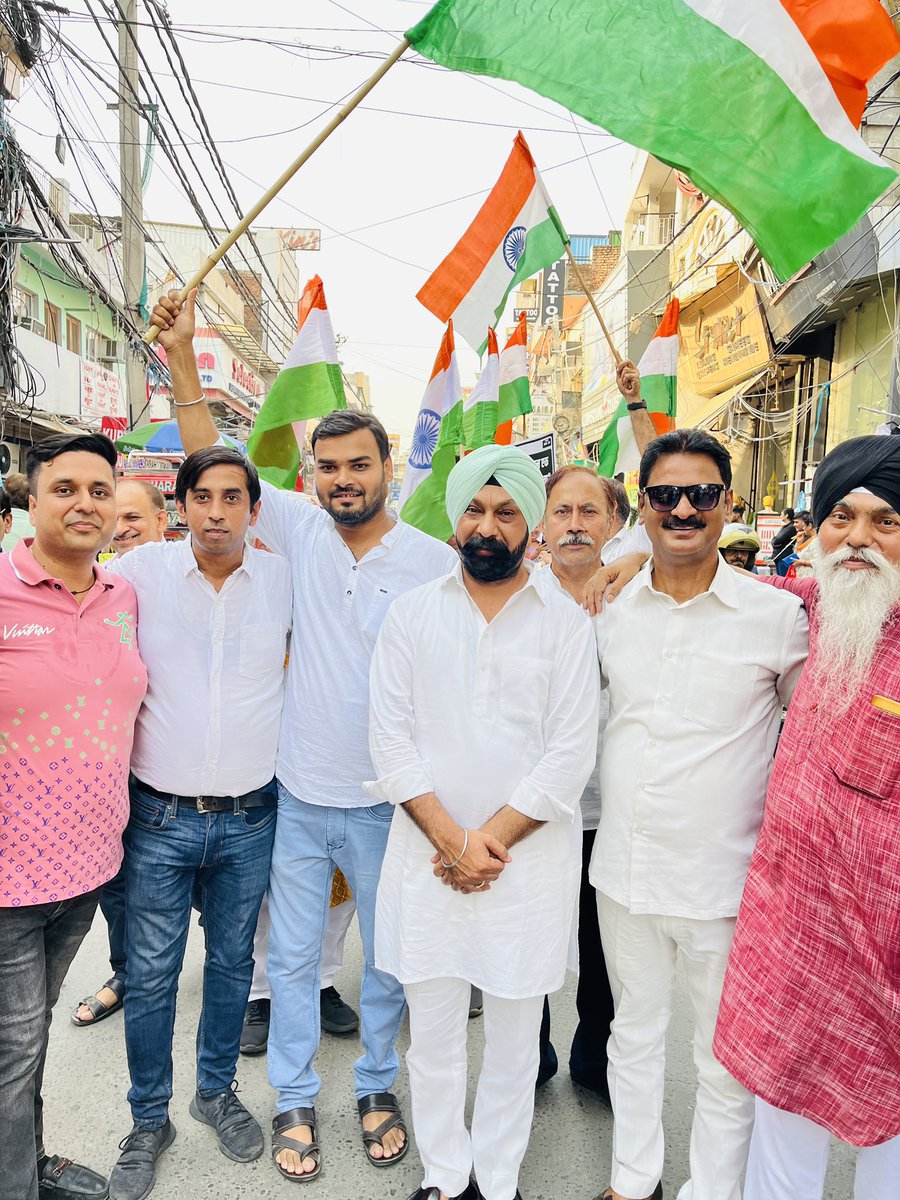 तिरंगे से प्रेम, सेना पर गर्व और भारत से निस्वार्थ भक्ति—यही हमारी सबसे बड़ी पहचान है। 🇮🇳 
मेरी आन, मेरी शान, मेरी जान - तिरंगा 🇮🇳

#TirangaYatra #SindoorYatra #OperationSindoor #anujsinghbjp #bjpdelhikeshavpuram
