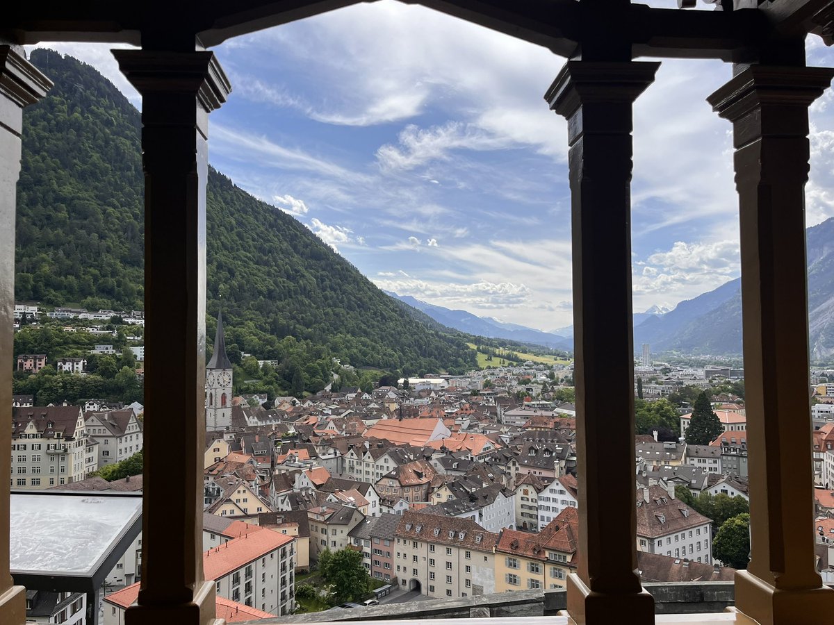 Pantouffle18's tweet photo. Meine Lieblingsstadt #Khur #chur 🥰 https://t.co/AfHM5mkBez