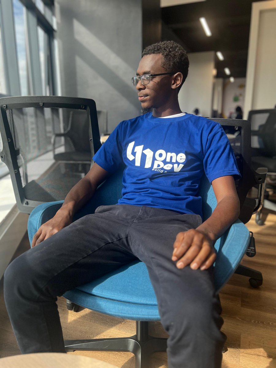 Ɉ⟁MΞS tweet media