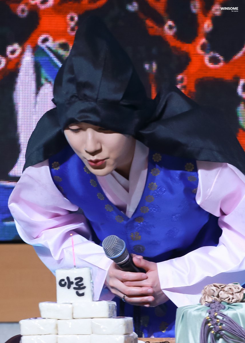 💚HAPPY AARON DAY💚

#아론 #곽아론 #AARON #아론와나 
<a href="/realaaronkwak/">아론 (AARON)</a>