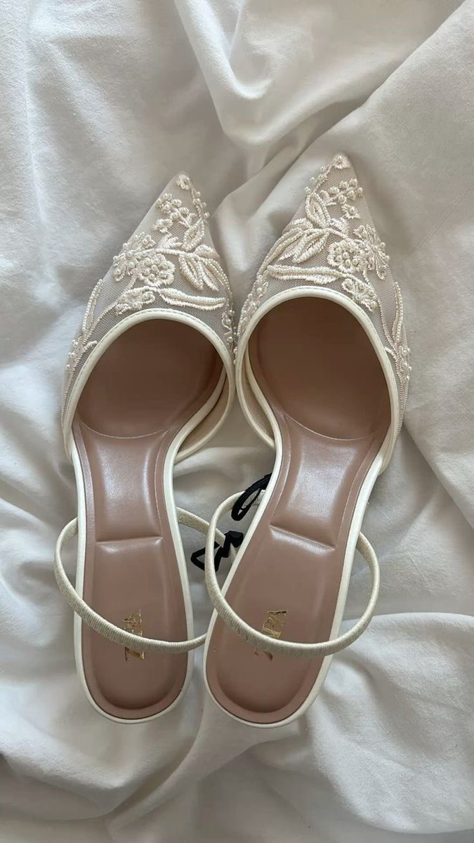 SelectOutfit's tweet photo. zara heels https://t.co/fAsNmsHXlL