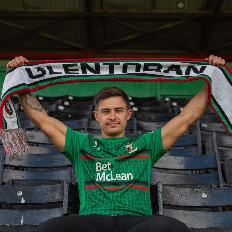 It certainly wasn’t on my 2025 bingo card, Jordan Stewart returns to Glentoran!

Goals from midfield have been an ongoing issue for us, will be interesting to see how this goes. He’ll need to earn the backing from most of our support, good luck Jordan and welcome back

#COYG 🐓