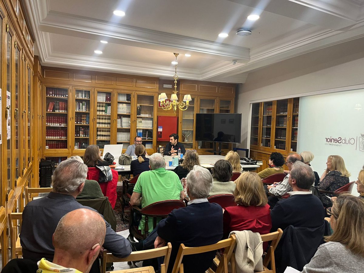 Hace poco tuve el lujo —¡y qué lujo!— de charlar con Javier Morales sobre los «Cuentos completos» de Poe, en el curso de escritura creativa del ICAM.

Gracias al <a href="/icam_es/">Ilustre Colegio de la Abogacía de Madrid</a> y ese alumnado lúcido y vibrante. Qué bueno es pensar en voz alta, juntos. shorturl.at/mQEJh