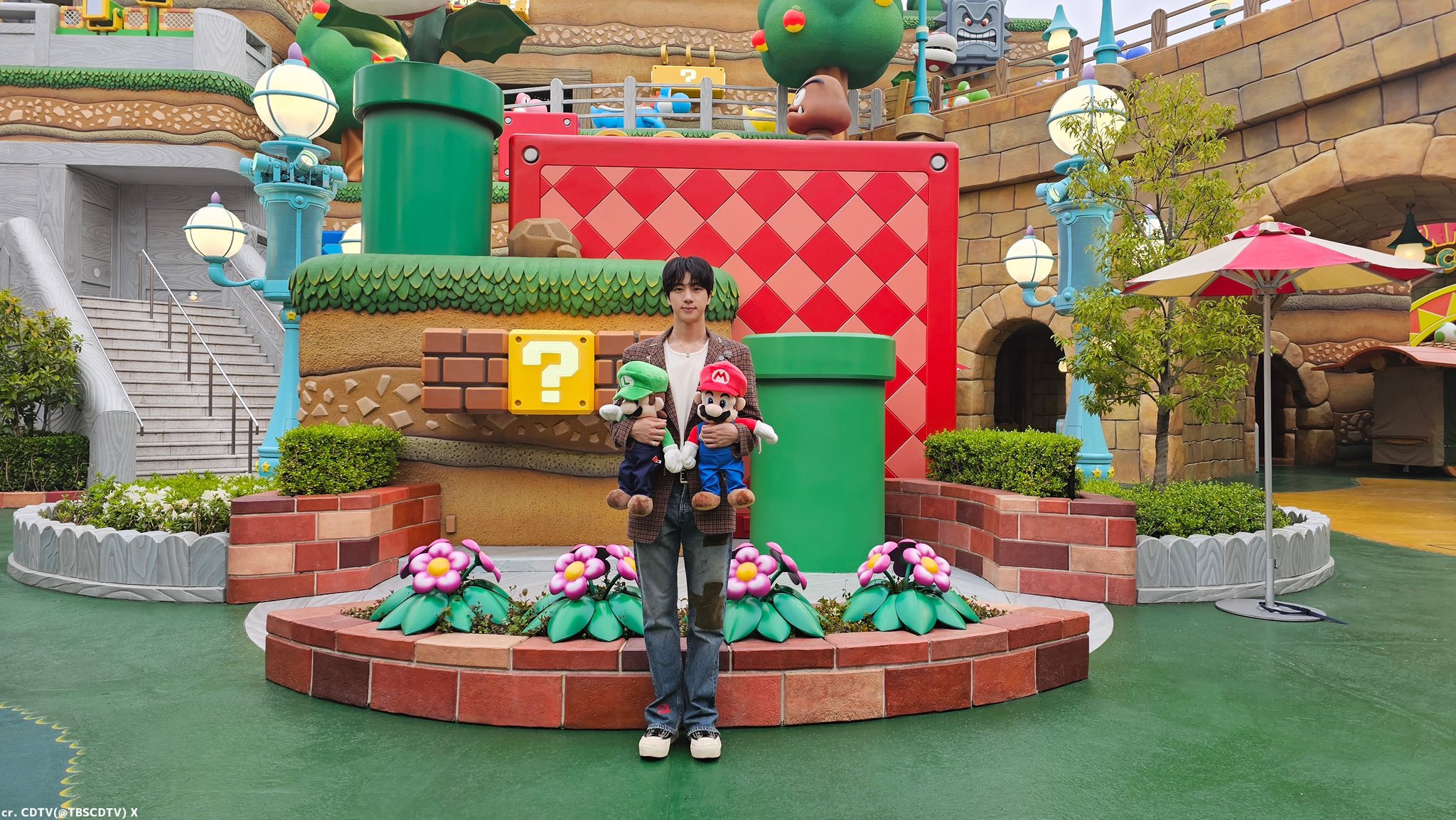 BTS JIN ジン 着用 ユニバ マリオ ベスト USJ Echo BTS JIN ジン 着用 ユニバ マリオ ベスト USJ Echo - メルカリ