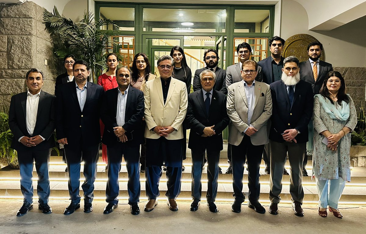 KhalilHashmi's tweet photo. It’s my privilege to host the Honorable Deputy Prime Minister and Foreign Minister, Senator @MIshaqDar50 and his delegation at Pakistan House today. 

@ForeignOfficePk @PkPublicDiplo https://t.co/52Pp6E606c