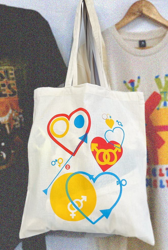 🤔 Got any plans for this half-term?

🎨✨ Our partners over at <a href="/ThePrinthaus/">The Printhaus</a> are offering an exciting, have-a-go tote bag printing session for ALL YOUNG PEOPLE!

🏳️‍🌈 Held in conjuncture with <a href="/CdfCuric/">Curriculum Team | Tîm Cwricwlwm</a>'s broader offer to 'Learn | March | Celebrate' for #PRIDE, the FREE... (1/3)