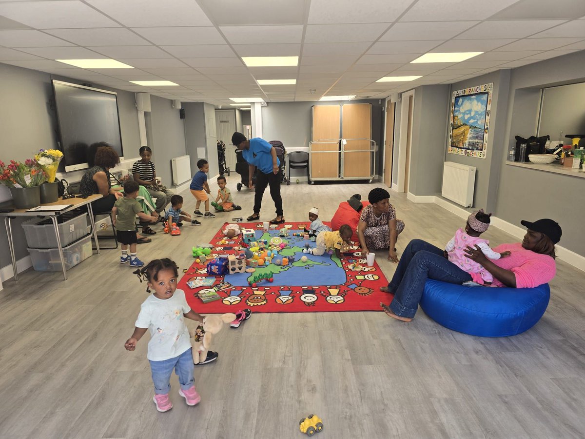In our library, babies gather for story time and listen to fun books being read aloud📖 😊
#EarlyLearning #MothersAndBabies #Suffolk