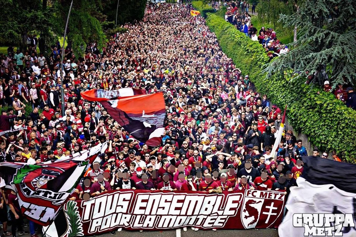 PLAYOFF: FC Metz - Dunkerque
Partie 1 cortège