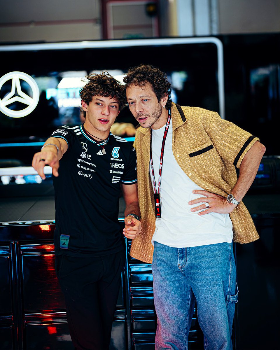 Mercedes-AMG PETRONAS F1 Team (@mercedesamgf1) on Twitter photo 