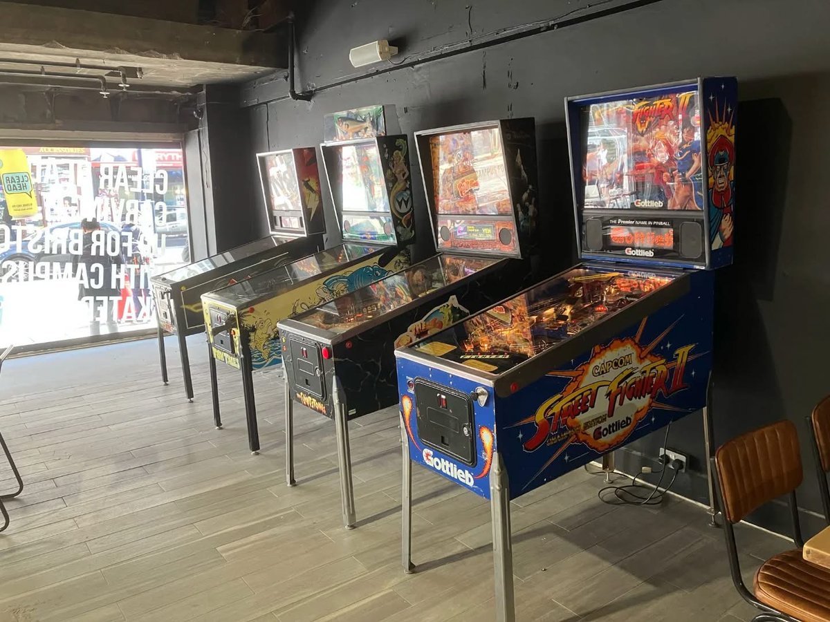 📣 Attention gamers! With over 40 arcade machines, 15 consoles on CRTs, 2 NBA Hoops basketball machines, 1 Sonic air hockey machine, over 100 board games and more, ALL on freeplay, Playback Arcade is the place to be this Spring Bank Holiday half term! 👾🕹️🎮