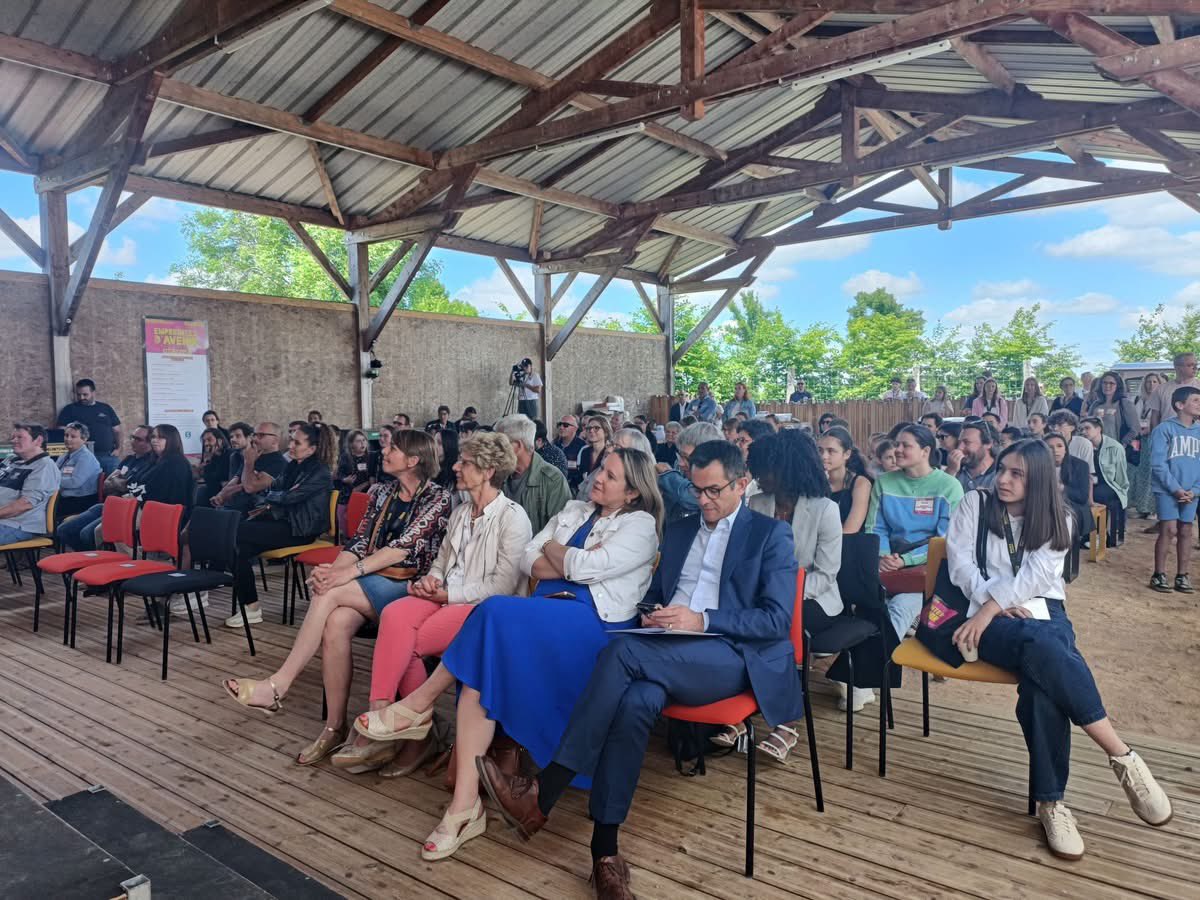 Véronique Pouzadoux (@veropouzadoux) on Twitter photo 🎂 Générations engagées! 30 ans pour notre conseil départemental des jeunes! L allier département moteur. Des souvenirs, des apprentissages. Bravo notamment à nos équipes, notre président <a href="/claude_riboulet/">Claude RIBOULET</a> et Isabelle notre élue referente!
#belanni #paleopolis #gannat 🎂 Générations engagées! 30 ans pour notre conseil départemental des jeunes! L allier département moteur. Des souvenirs, des apprentissages. Bravo notamment à nos équipes, notre président <a href="/claude_riboulet/">Claude RIBOULET</a> et Isabelle notre élue referente!
#belanni #paleopolis #gannat