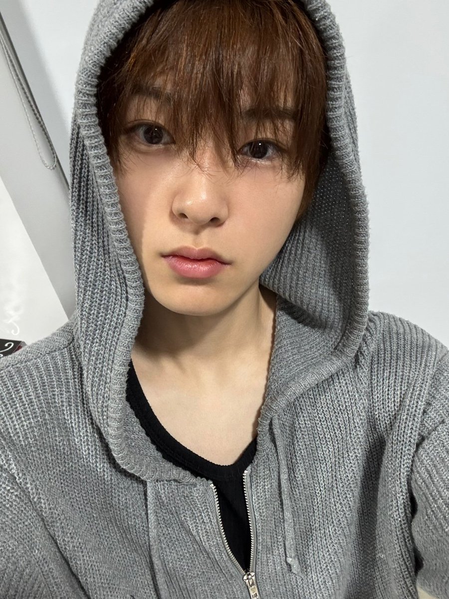 NewBeat_twt's tweet photo. [#김리우] 

라이브 재밌90000! https://t.co/U24I1jyPW2