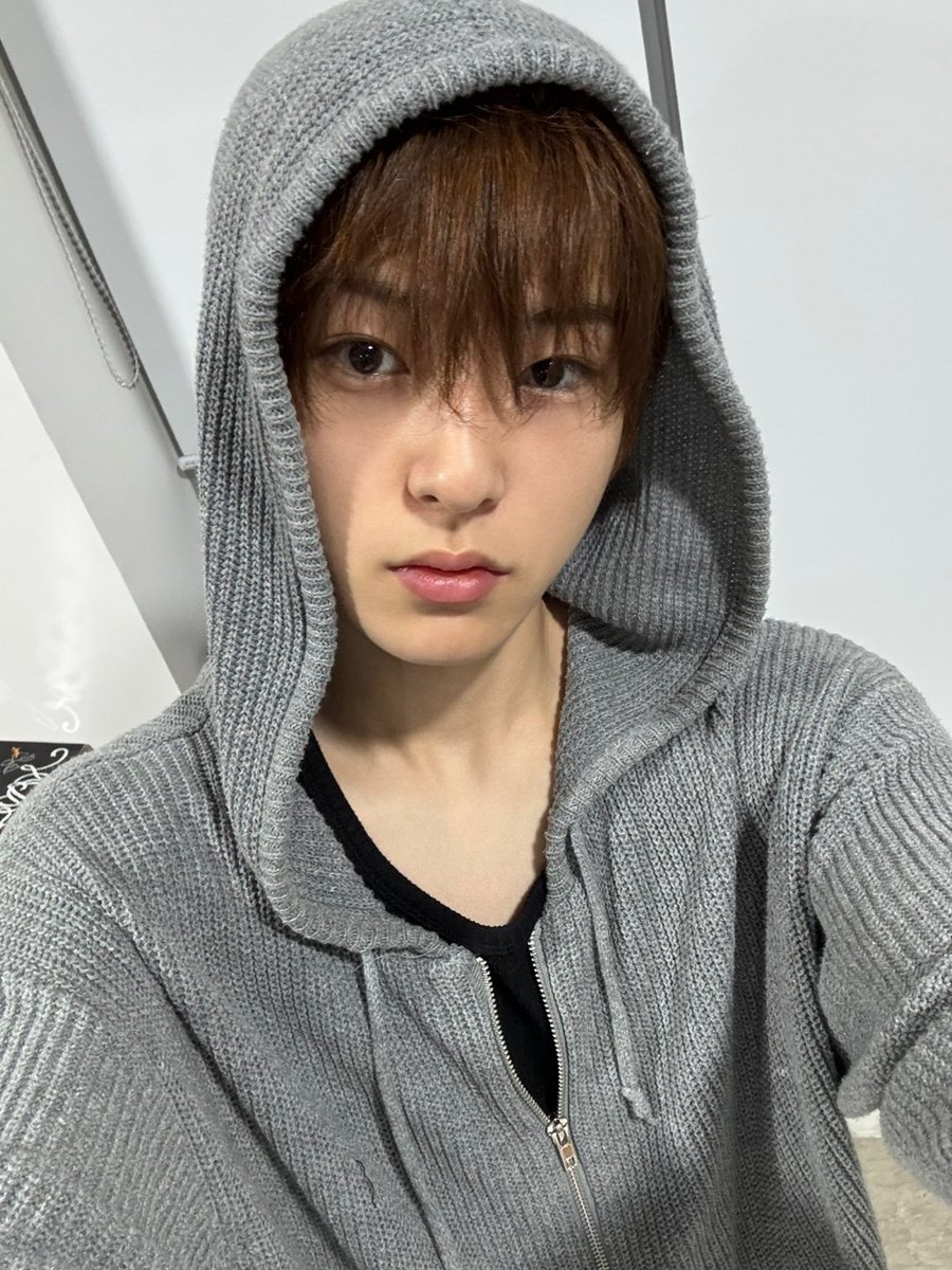 NewBeat_twt's tweet photo. [#김리우] 

라이브 재밌90000! https://t.co/U24I1jyPW2