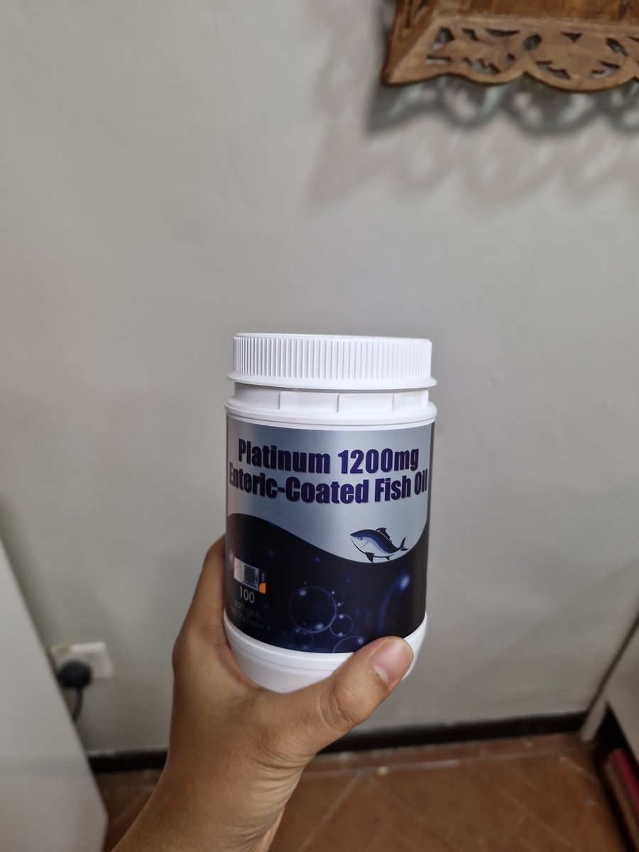frhpkstr's tweet photo. 2. Platinum 1200mg Enteric - Coated Fish Oil
https://t.co/BowSzP7oVa

Selalunya bila makan fish oil, sedawa memang rasa ikan but this one doesn't. Before this makan 3 kali sehari but this makan sekali je sehari! Yeap! Mine has a lembu sticker cuz my mom takes the same thing https://t.co/kBlN0oyK7M