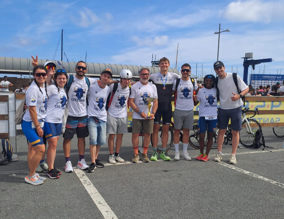 CUS Torino (@custorino) on Twitter photo Quarta edizione Campionati Nazionali Universitari di Triathlon: a Loano trionfa il CUS Torino!
Più di 110 studenti atleti in gara, iscrizioni provenienti da 23 Centri Universitari Sportivi. COMUNICATO COMPLETO: custorino.it/comunicati-sta…
<a href="/unito/">Università di Torino</a> <a href="/PoliTOnews/">Politecnico di Torino</a> Quarta edizione Campionati Nazionali Universitari di Triathlon: a Loano trionfa il CUS Torino!
Più di 110 studenti atleti in gara, iscrizioni provenienti da 23 Centri Universitari Sportivi. COMUNICATO COMPLETO: custorino.it/comunicati-sta…
<a href="/unito/">Università di Torino</a> <a href="/PoliTOnews/">Politecnico di Torino</a>