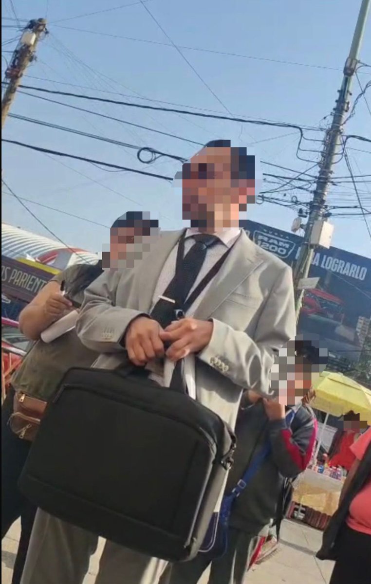 analu_aranda's tweet photo. Apoyo para que cambien al Supervisor Zona 354 y restitución del Director de la esc Prim. Antonio García Cubas en Iztacalco!!
Ya no más coacción y abuso de poder!!! Serv. públicos que actúan a su favor ESO YA NO ESTÁ PERMITIDO!!
@c4jimenez
@telediario @_AEFCM @BuenGobierno_mx https://t.co/UqgDmSri3h
