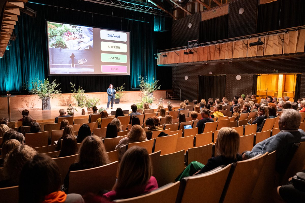 🌿 Bioreģions turpina pilnveidoties!

Trešdien, 14. maijā, koncertzālē "Cēsis" notika otrais Bioreģiona forums, kurā vairāk nekā 160 dalībnieki dalījās pieredzē par ilgtspēju, apritīgu saimniekošanu un vietējo pārtiku.

Vairāk: cesis.lv/lv/novads/aktu…