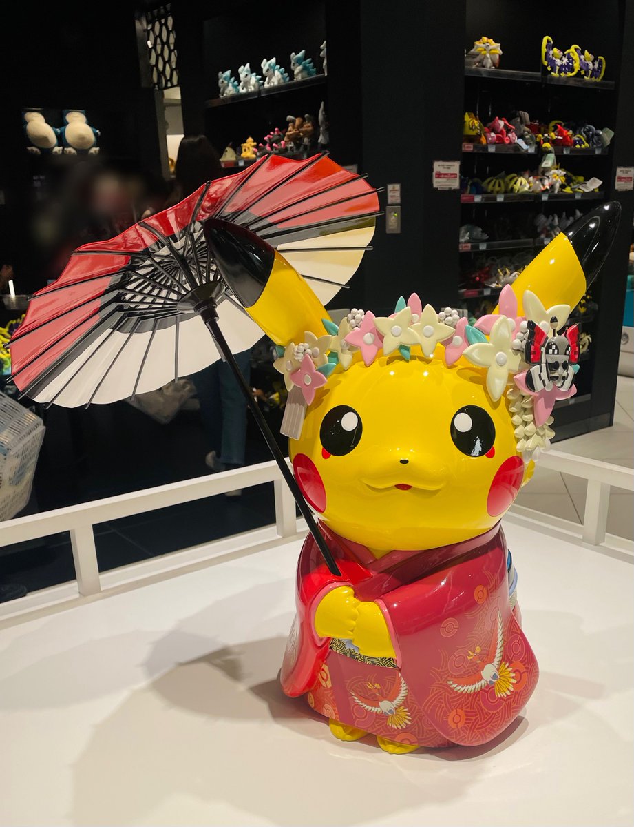 pico_bx's tweet image. キョウトの方も
御三家がジョウトだったり和な内装が凝ってるなぁとおもった
舞妓ピカかわいい