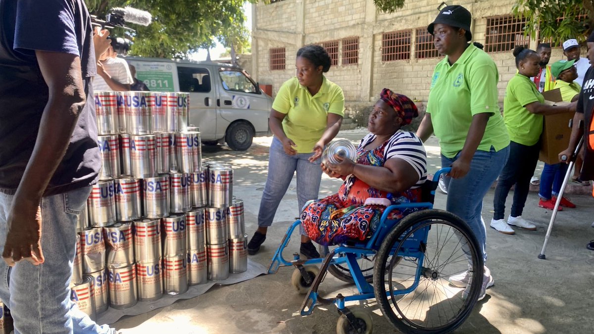 WFP Haiti (PAM) 🕊️ (@wfp_haiti) on Twitter photo This week <a href="/WFP/">World Food Programme</a> is concluding distributions in Croix-des-Bouquets, reaching more than 48K people facing emergency-level hunger.
It's the 3rd round of distribution to the hard-to-reach area, which was previously cut off from humanitarian assistance.
🙏U.S. government for support This week <a href="/WFP/">World Food Programme</a> is concluding distributions in Croix-des-Bouquets, reaching more than 48K people facing emergency-level hunger.
It's the 3rd round of distribution to the hard-to-reach area, which was previously cut off from humanitarian assistance.
🙏U.S. government for support