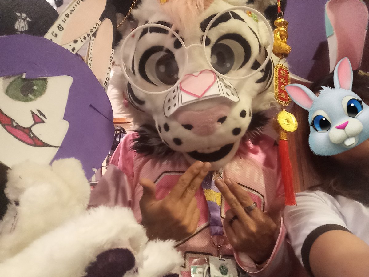 YURIKO (open commissions) tweet media