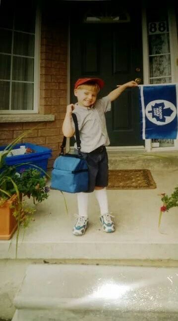 ChannelleLV's tweet image. Mitch Marner loved the Leafs. This was his dream. He was yelled at by his dad to be better. He was humiliated by Babcock. He was scrutinized by the fans.
Of course he is walking. I don't blame him. We are going to regret it.
Love you Mitch. π
Forever a Leaf. π