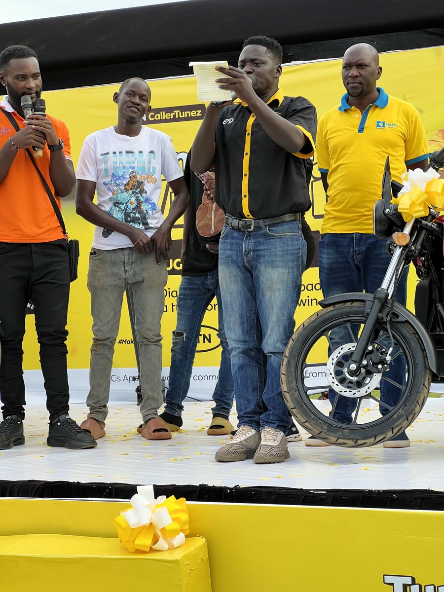 Kicked off the #DigidaAndWin launch in Mayuge with instant MoMo giveaways spreading the excitement from the very start!

Dial *170*12# to join the movement.
#MTNCallerTunez | #MakeYourDay