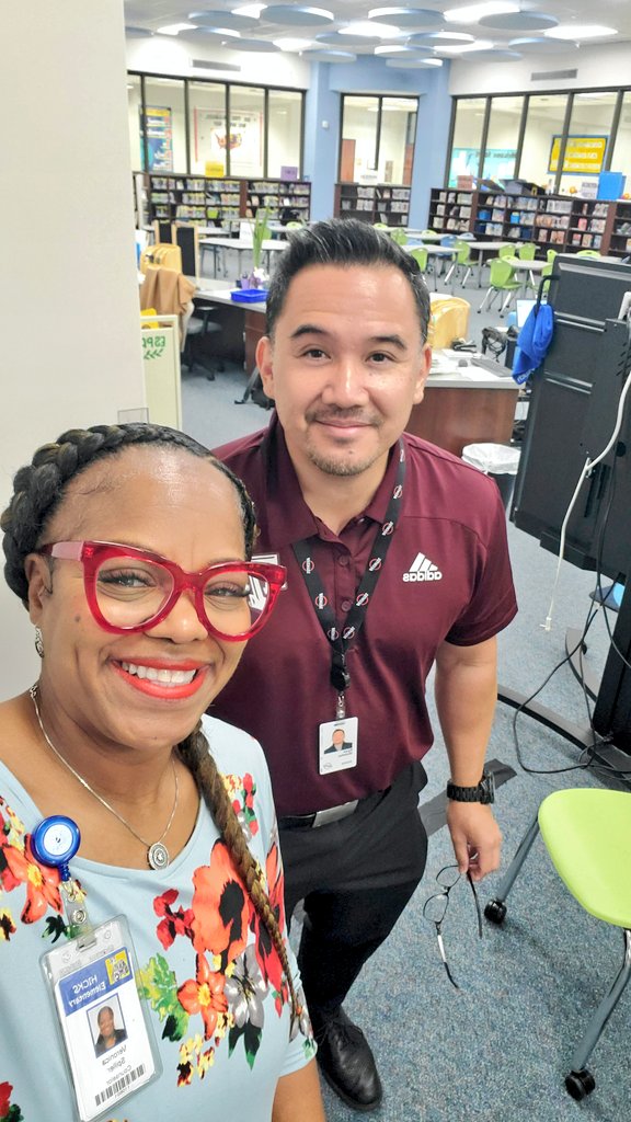vsspille2's tweet image. School Is Not Out! We kicked off our STEM (Career) Week with a presentation from Ryan Maloles, a Chemical Engineer. We also had our 1st  Family STEM Cart Race. Thanks Mrs. Villalpando for the annual collaboration.  Exposure is everything!!
@HicksTigers
#StemWeek
#CareerAwareness