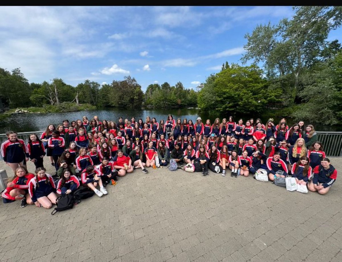 Our 1st years had a great today at the Zoo 🐒🐘🦒
The sun ☀️ was shining and the students were a credit to the school. 👏
