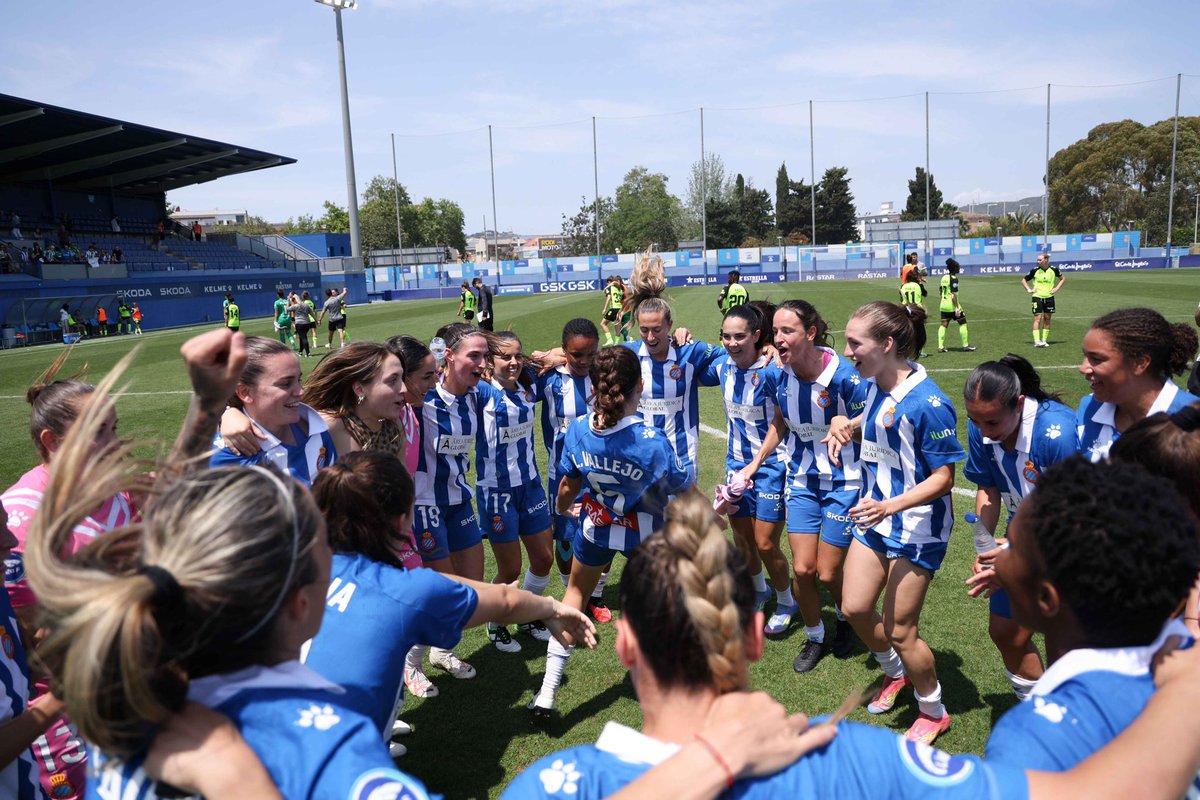 Sara Monforte Mestre (@monforte11) on Twitter photo De locos!!! 🤍💙⚽️
<a href="/RCDEFemeni/">RCD Espanyol Femení</a> <a href="/xamape_photo/">Xavier Martinez</a> De locos!!! 🤍💙⚽️
<a href="/RCDEFemeni/">RCD Espanyol Femení</a> <a href="/xamape_photo/">Xavier Martinez</a>