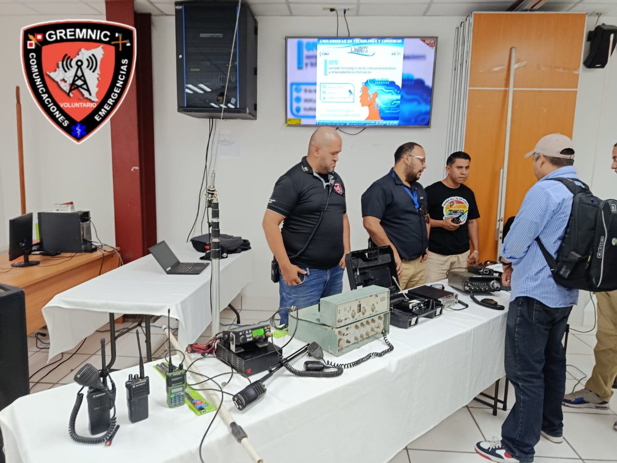 El día de ayer <a href="/GREMNicaragua/">GREMNIC / YN1GRE</a> estuvimos en la universidad de tecnología y comercio United en una charla en el día de las telecomunicaciones.<a href="/GREMCAmerica/">GREMCA</a> <a href="/GREMHonduras/">GREMHR</a> <a href="/GREMPanama/">GREMPA / HP1GRE</a> <a href="/GREMElSalvador/">GREMSAL / YS1GRE</a>