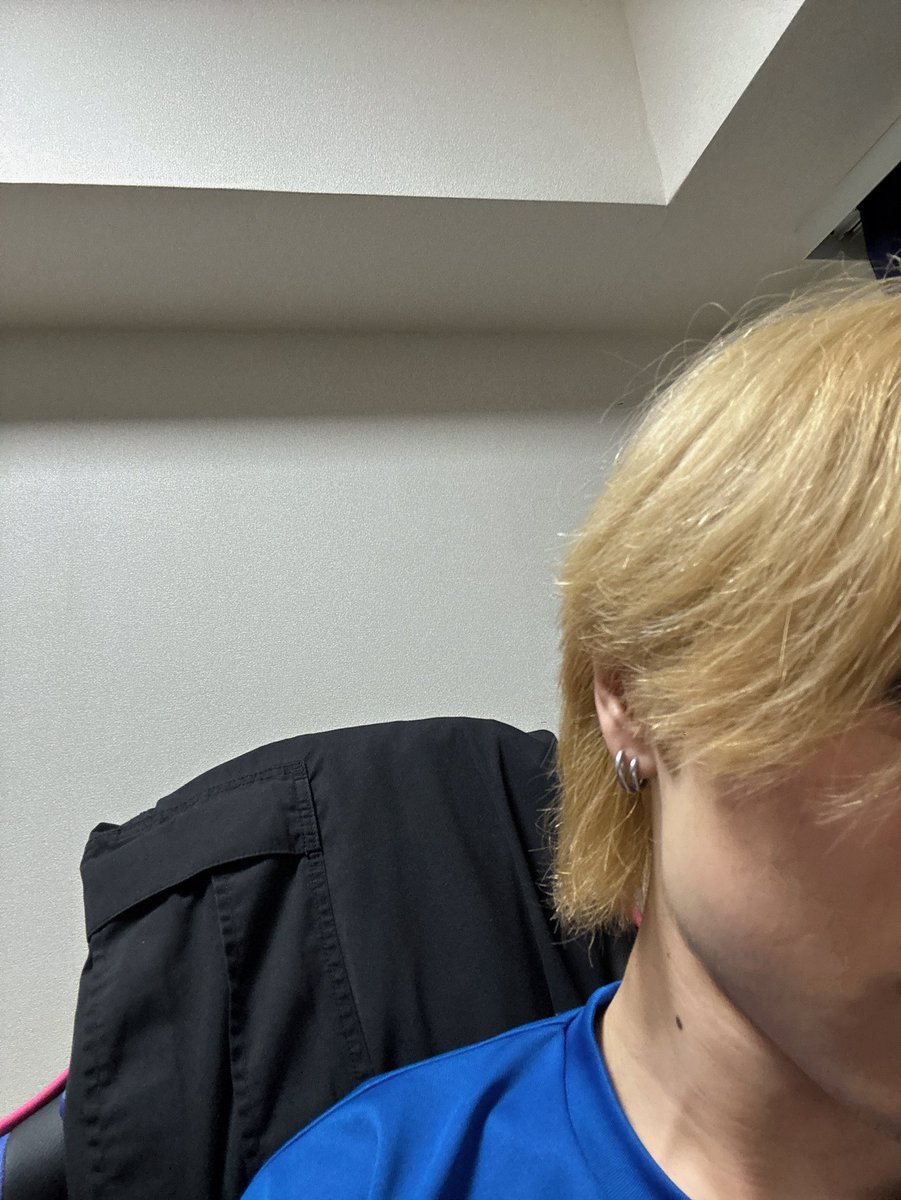 Kauchandayoo's tweet photo. 髪色いい感じ！ https://t.co/7Av5rnOEKY