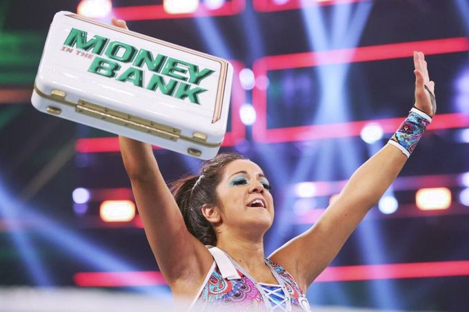 wrestle_hist's tweet photo. 5/19/2019
Bayley won the Women's Money in the Bank Ladder Match at Money in the Bank from the XL Center in Hartford, Connecticut.
#WWE #MITB #Bayley #Carmella #DanaBrooke #EmberMoon #MandyRose #Naomi #Natalya #NikkiCross #WomensMoneyInTheBankLadderMatch https://t.co/TkIW2kVrbq