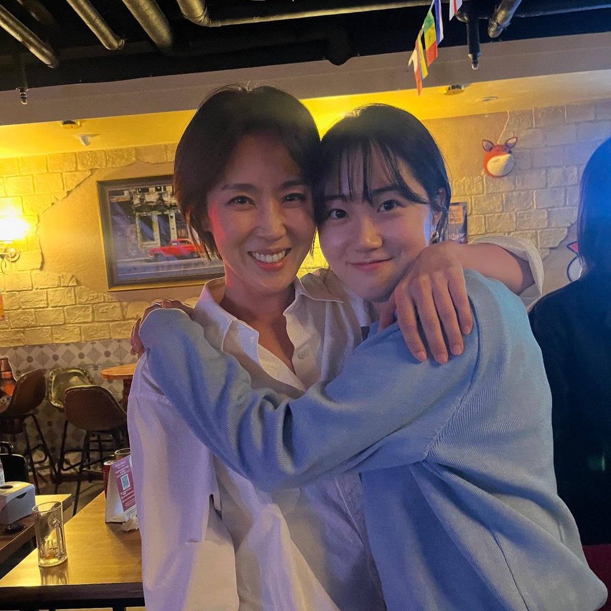 아니 ㄹㅇ 미친거아냐??
나의 공주교수가 이렇게까지 어른여자라고??
아................. 
와진짜 방금 쥰님통 쎄게왓어