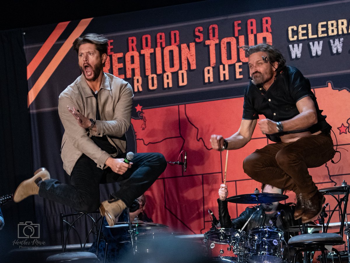 HeatherMarie724's tweet image. Jump! 
SPN NJ Main Panel
#spnnj #jensenackles #robbenedict