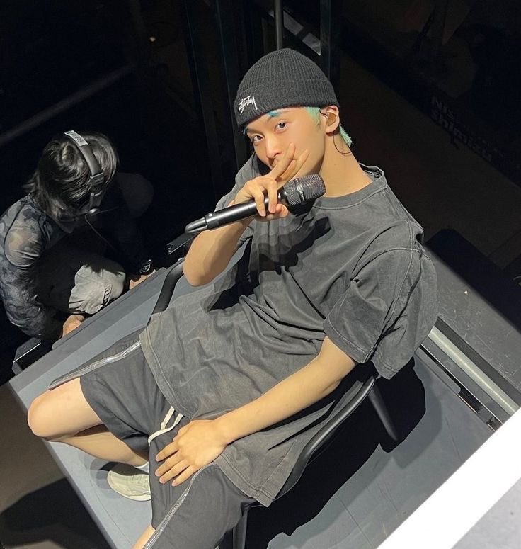luna ꕤ tweet media
