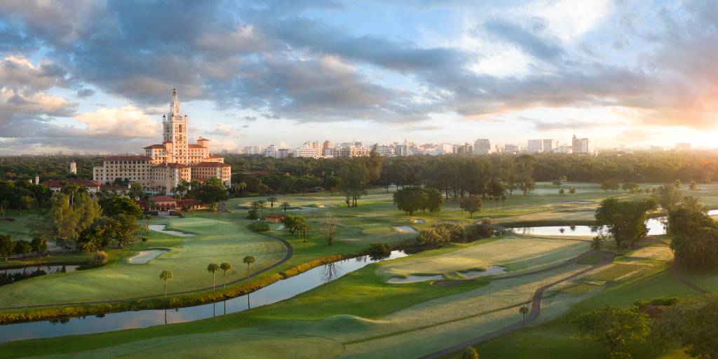 A par-fect day for golf. #preferredgolf #thepreferredlife