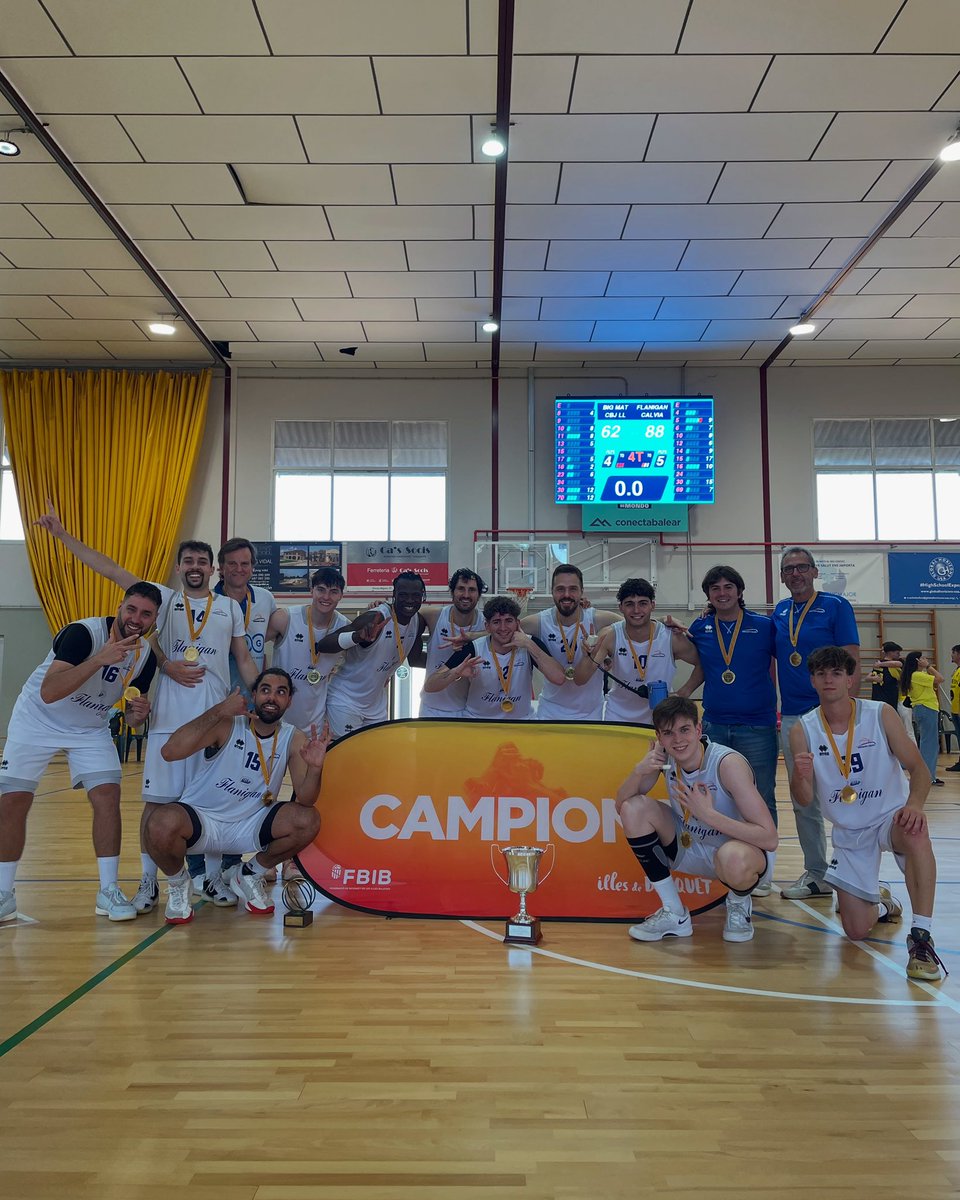 basquetcalvia's tweet photo. 🏆 𝑺𝑶𝑴𝑶𝑺 𝑫𝑬 𝑻𝑬𝑹𝑪𝑬𝑹𝑨 𝑭𝑬𝑩 🏆
😭 Este EQUIPAZO se ha proclamado Campeón de Baleares después de un PARTIDAZO en la final frente a @cbjoventutllucmajor
ORGULLO ES LA PALABRA 💙
#blueismycolor https://t.co/Aqa5HV9MKQ