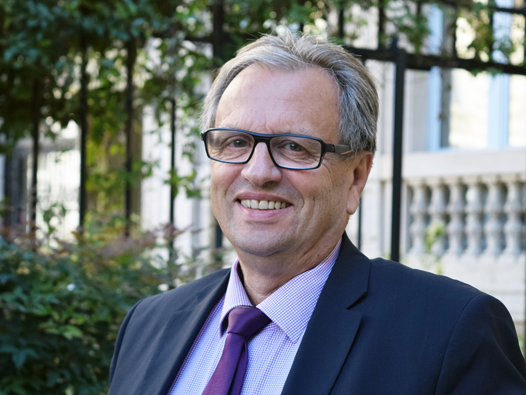 Bernard Tranchand a été élu Président de l’Unaf par le Conseil d’administration, réuni le vendredi 16 mai 2025. Il succède ainsi à Marie-Andrée Blanc dont il assurait la suppléance depuis décembre 2024.