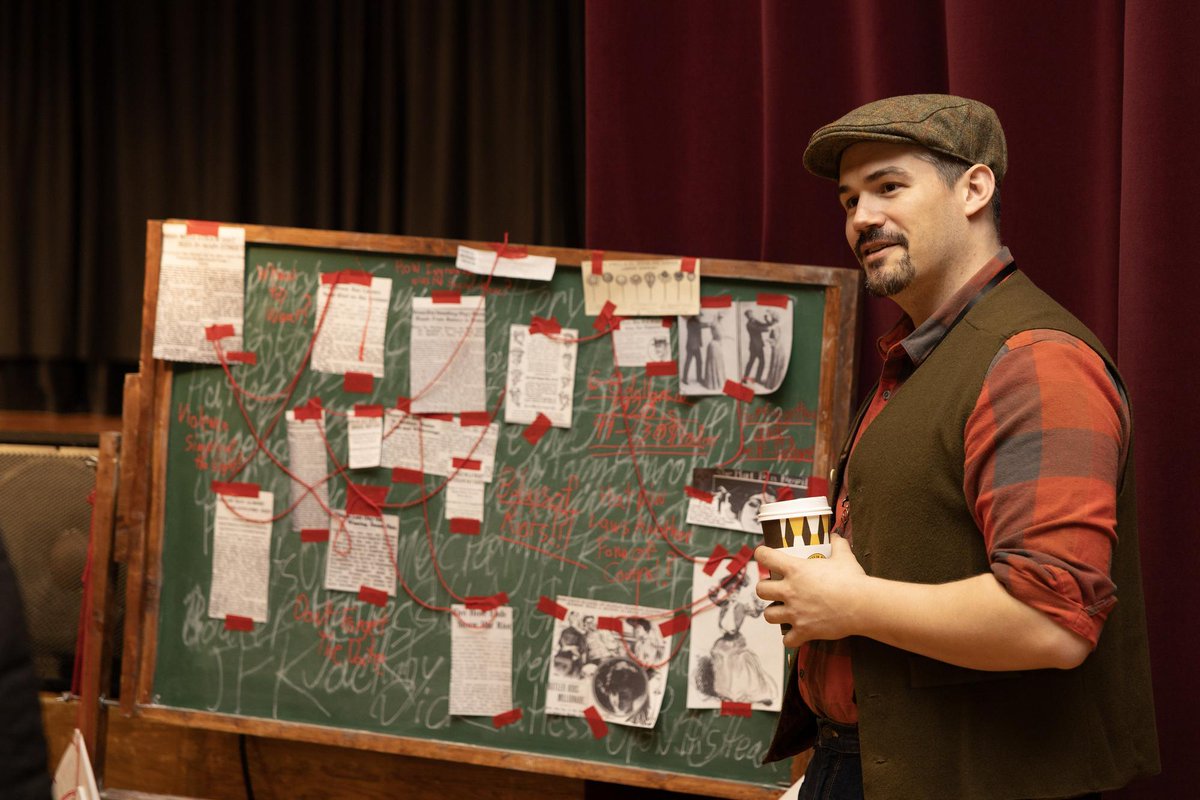 One of the hallmarks of an NIU education is hands-on learning, and the benefits are never more apparent than during the Conference on Undergraduate Research and Engagement (CURE) held each spring. 

To learn more, visit go.niu.edu/ntowgd.